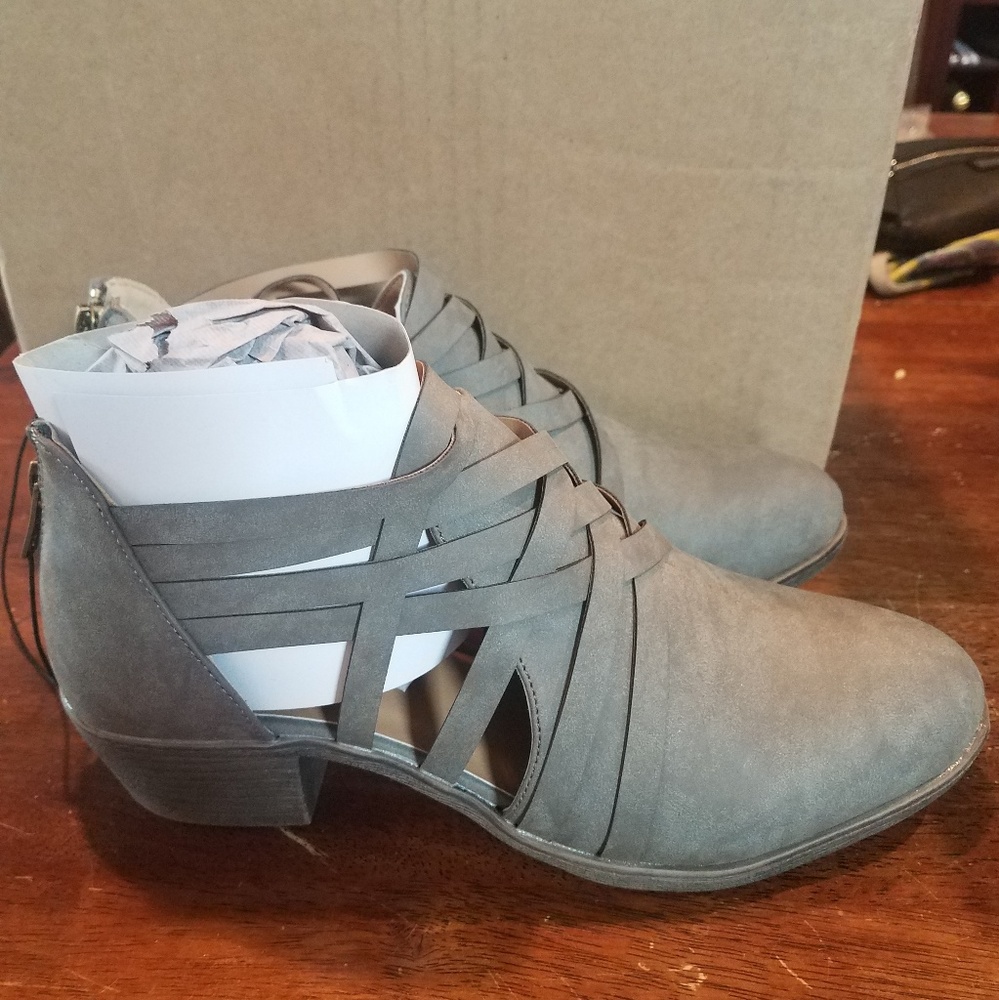 Womens shoes